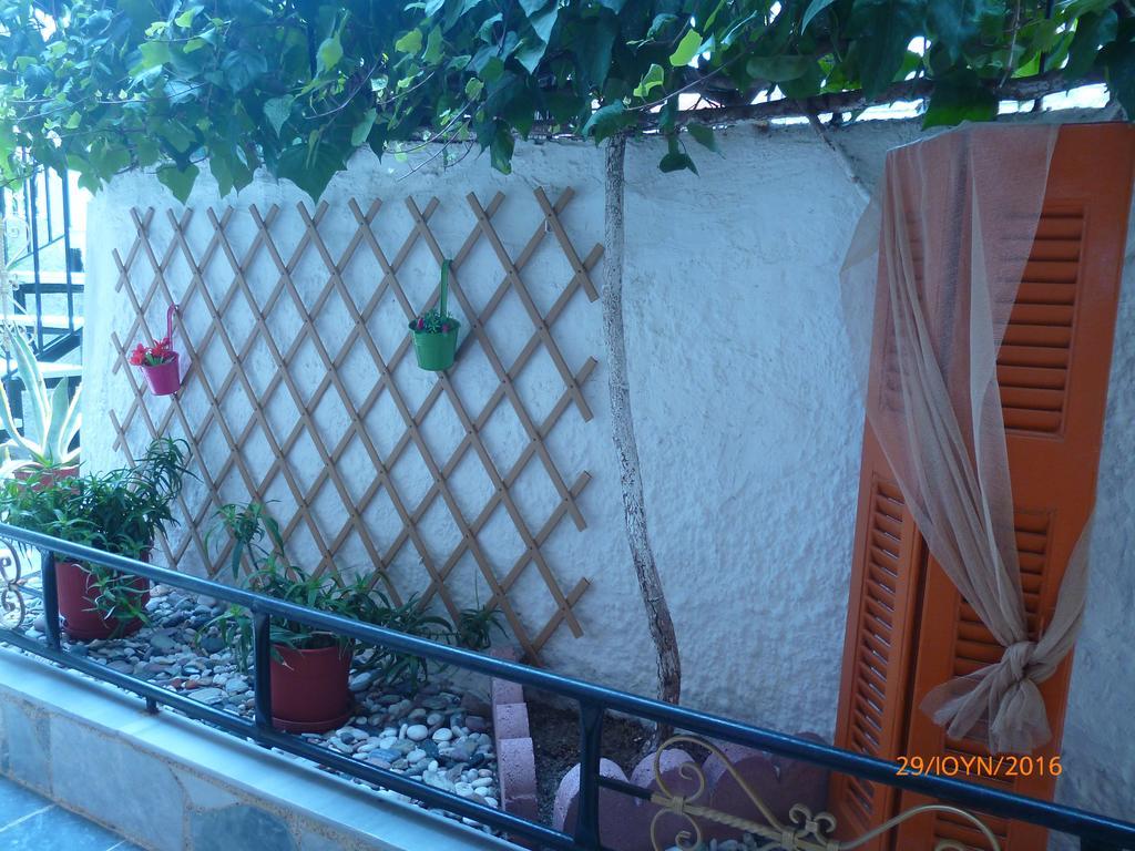 Golden Sun Rooms Pyrgi Thermis Dış mekan fotoğraf