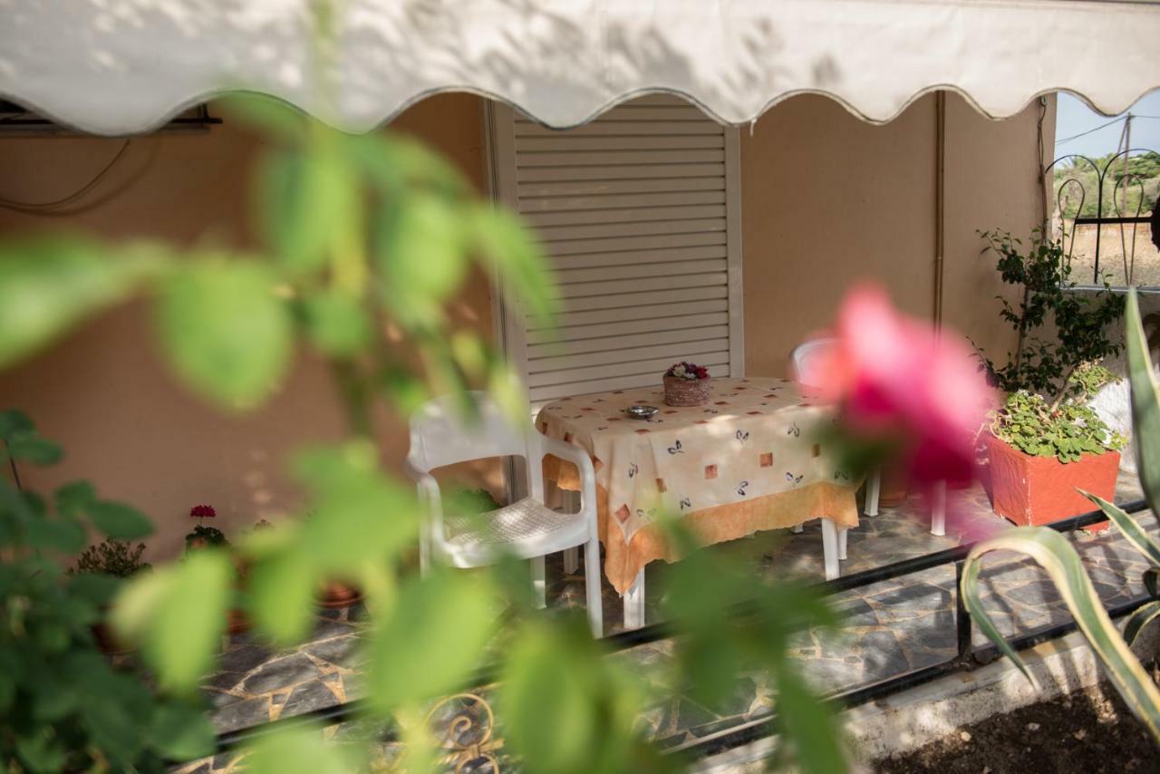 Golden Sun Rooms Pyrgi Thermis Dış mekan fotoğraf
